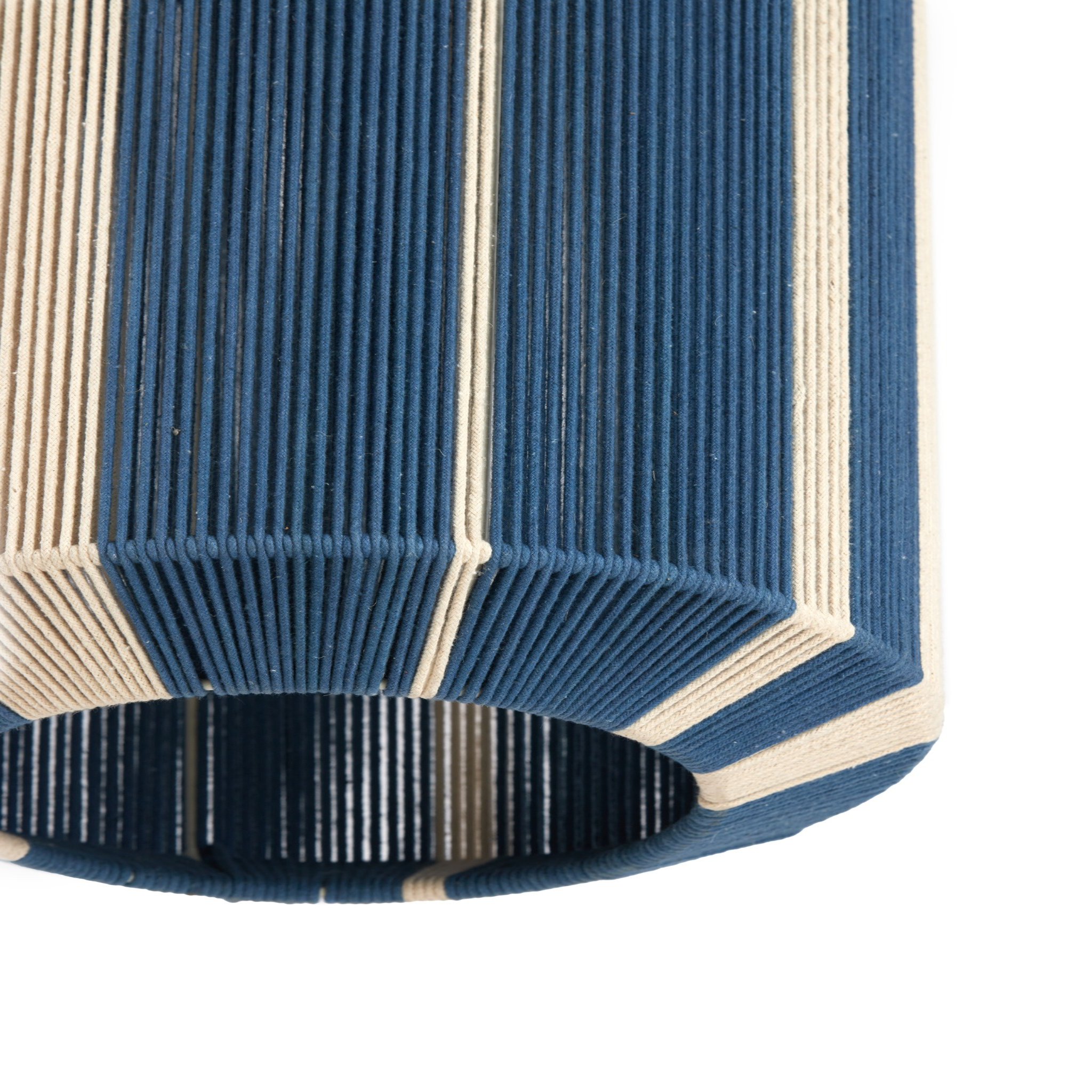 Close-up der Aufhängung der KOZANA Hängelampe