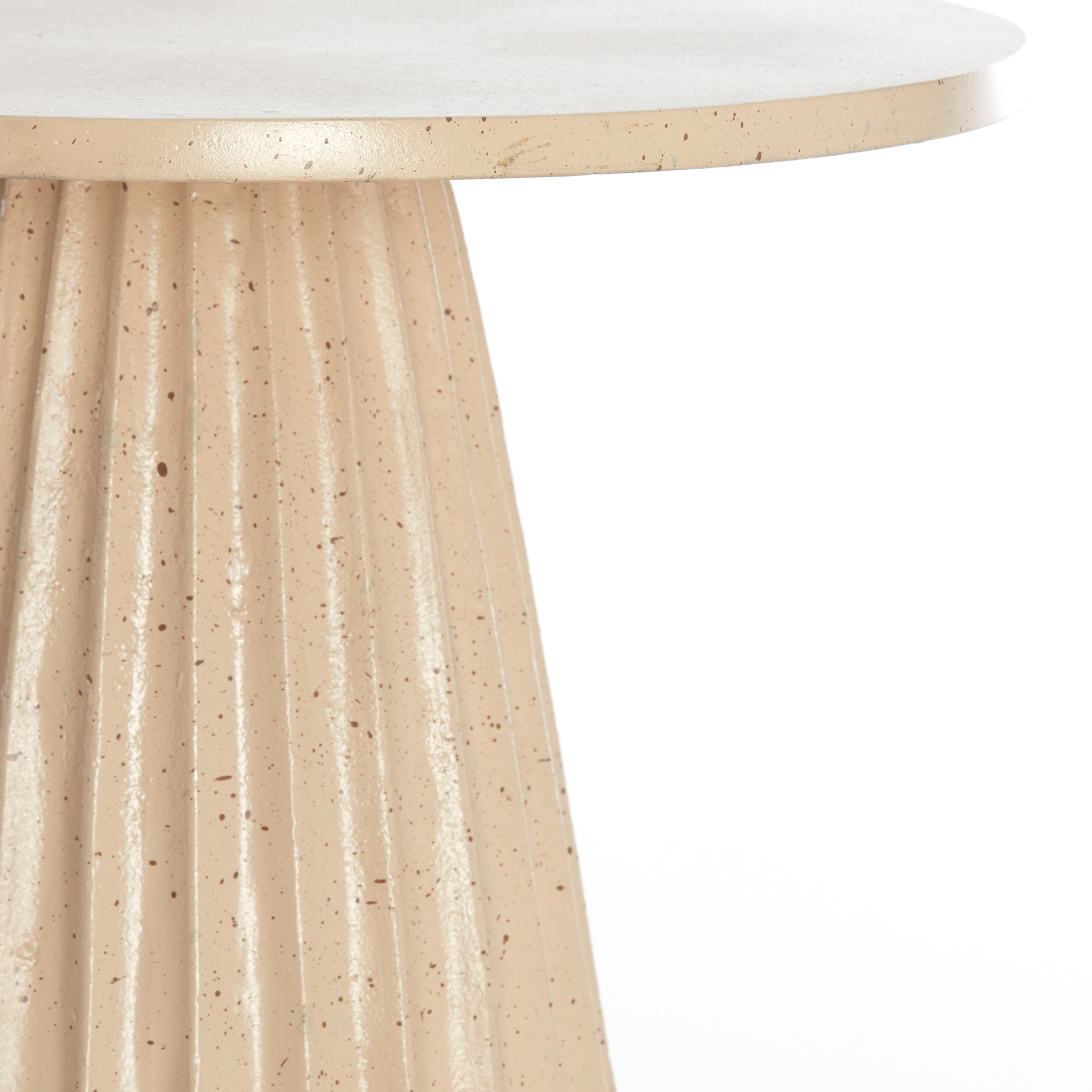 Moderner Beistelltisch aus Aluminium von Light & Living