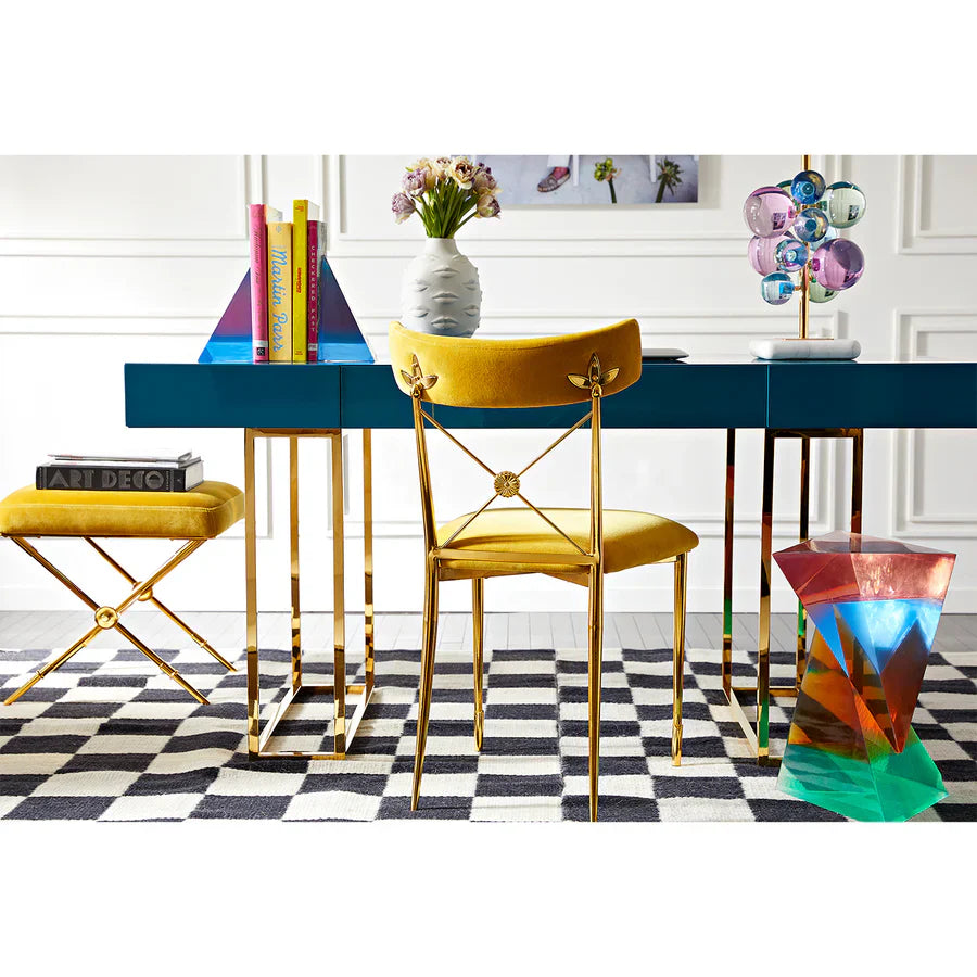 Designerhocker in Gold als elegantes Akzentmöbel