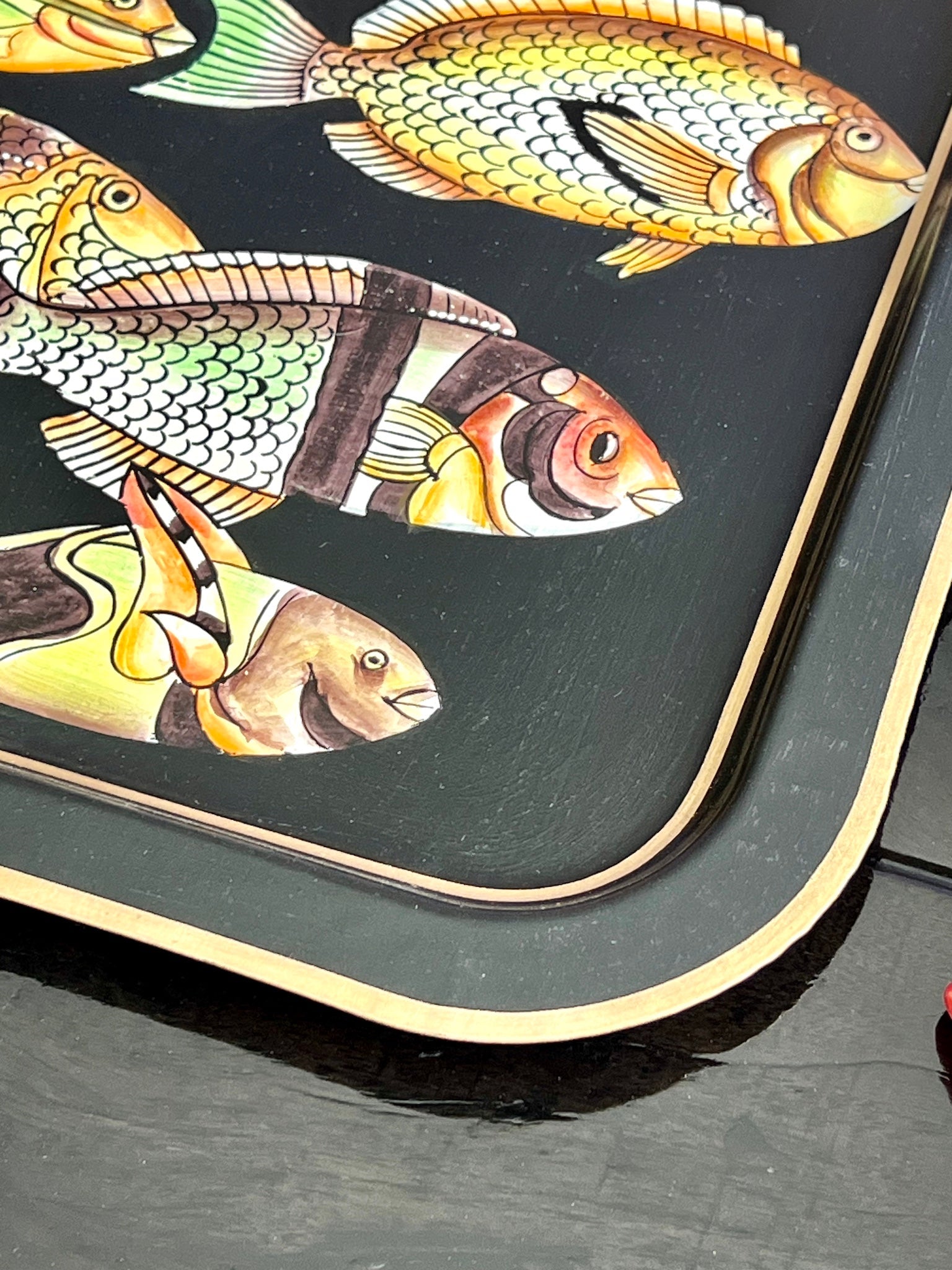 Handbemaltes Tablett „Golden Fish“