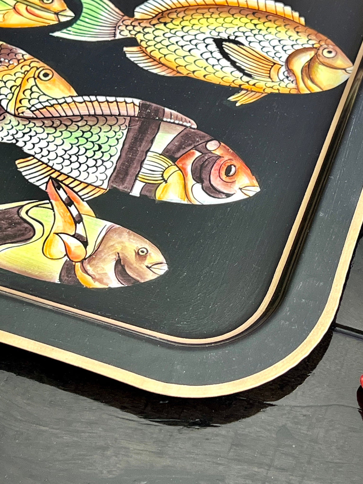 Handbemaltes Tablett „Golden Fish“