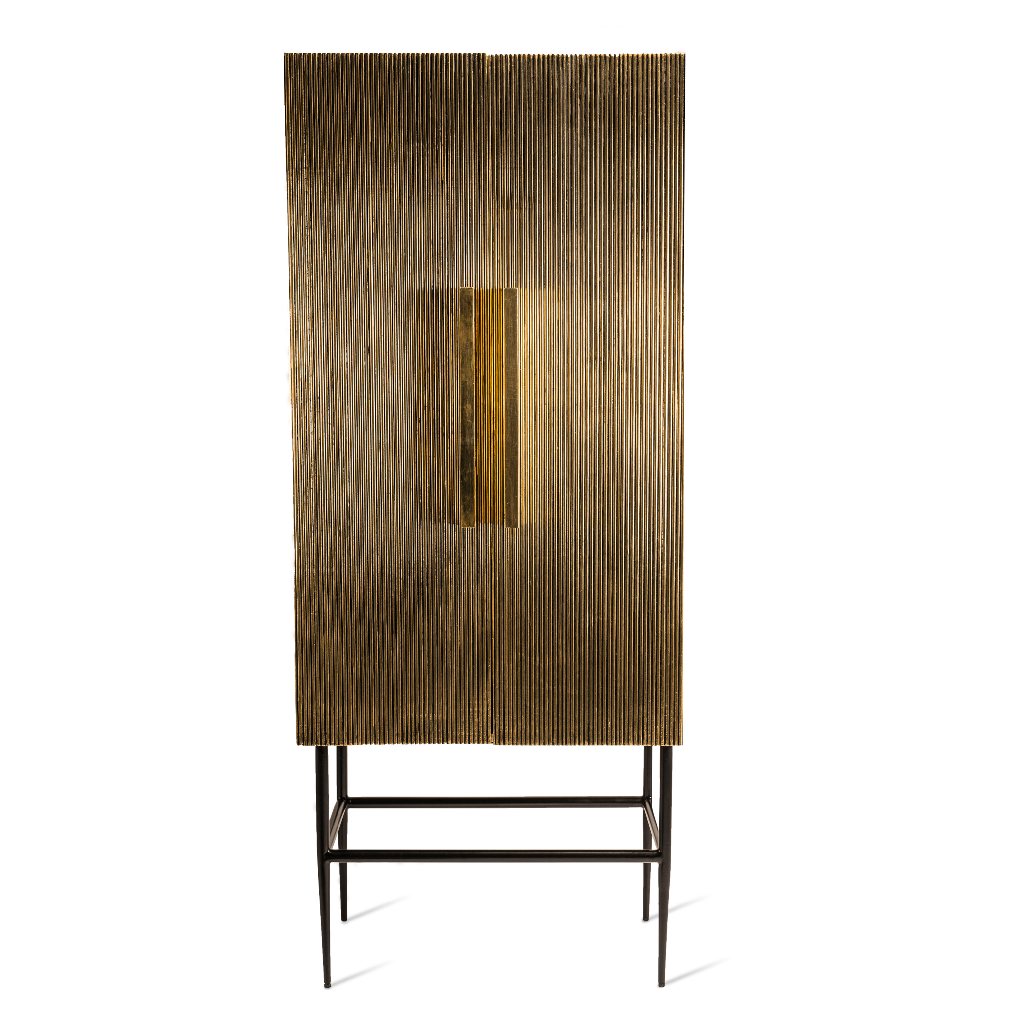 Designermöbel von Pols Potten – Tall Ribbel Cabinet als Highlight.