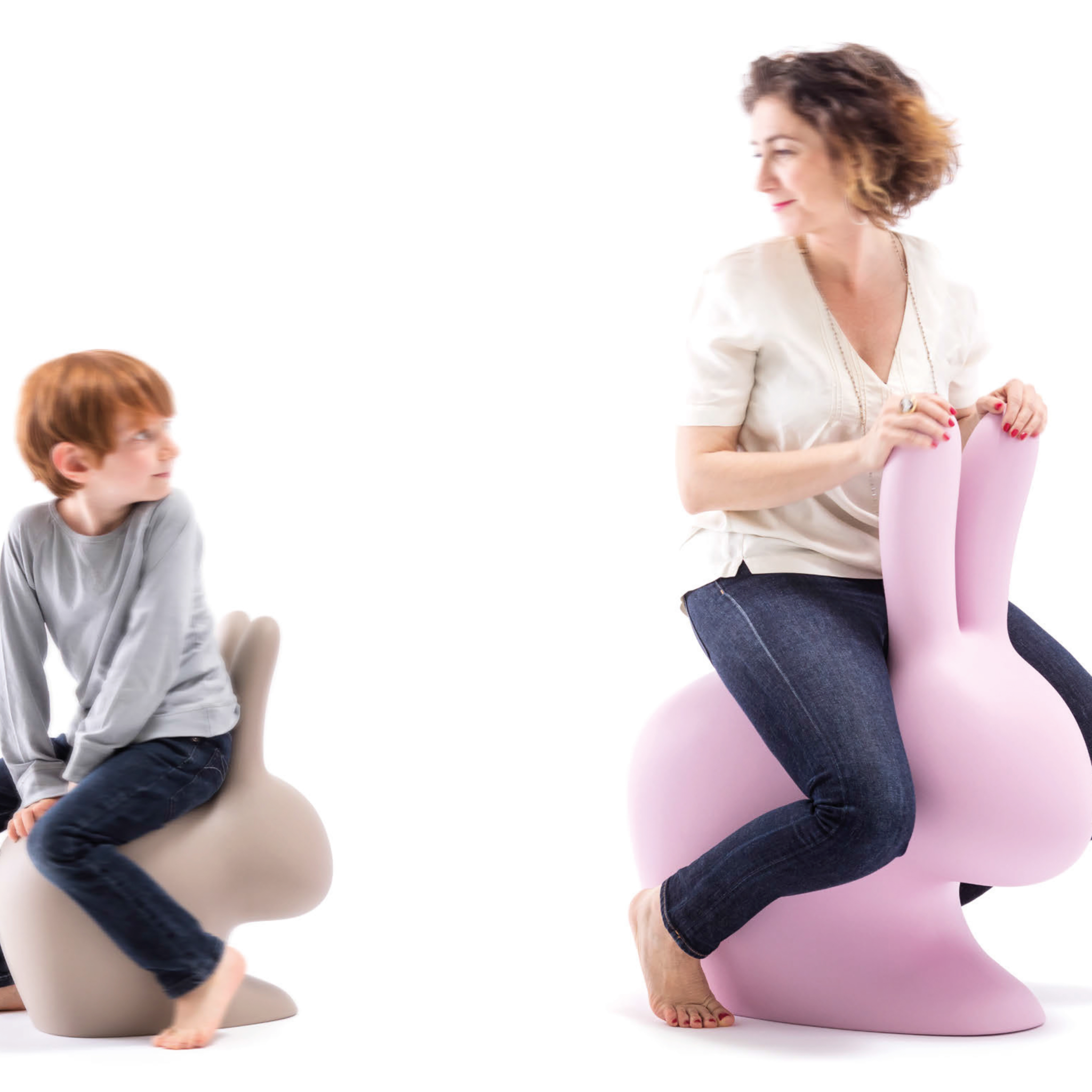 Moderner Designstuhl RABBIT CHAIR in Pink von Stefano Giovannoni.