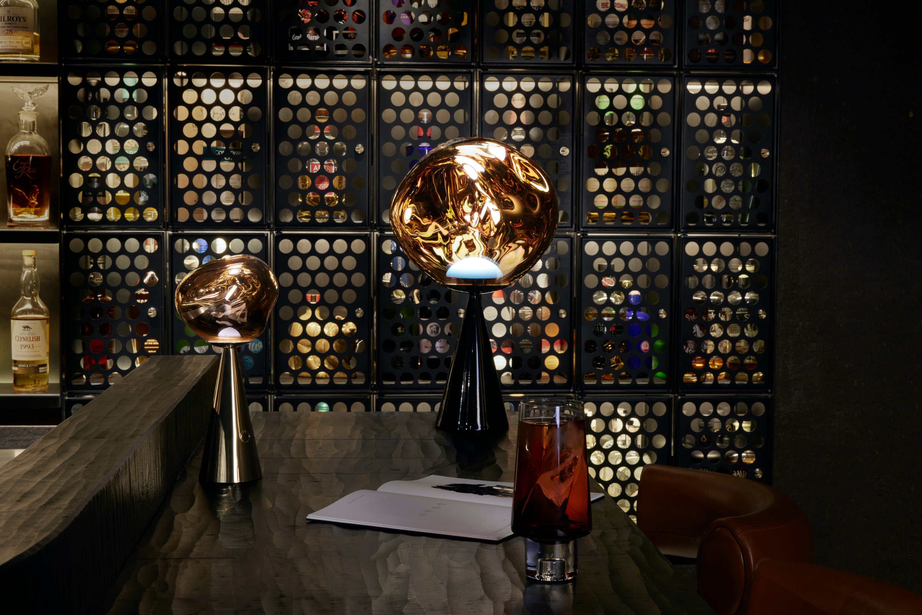 Gastronomie Einrichtung Tom Dixon - Melt Table Light in Gold Polished Polycarbonate