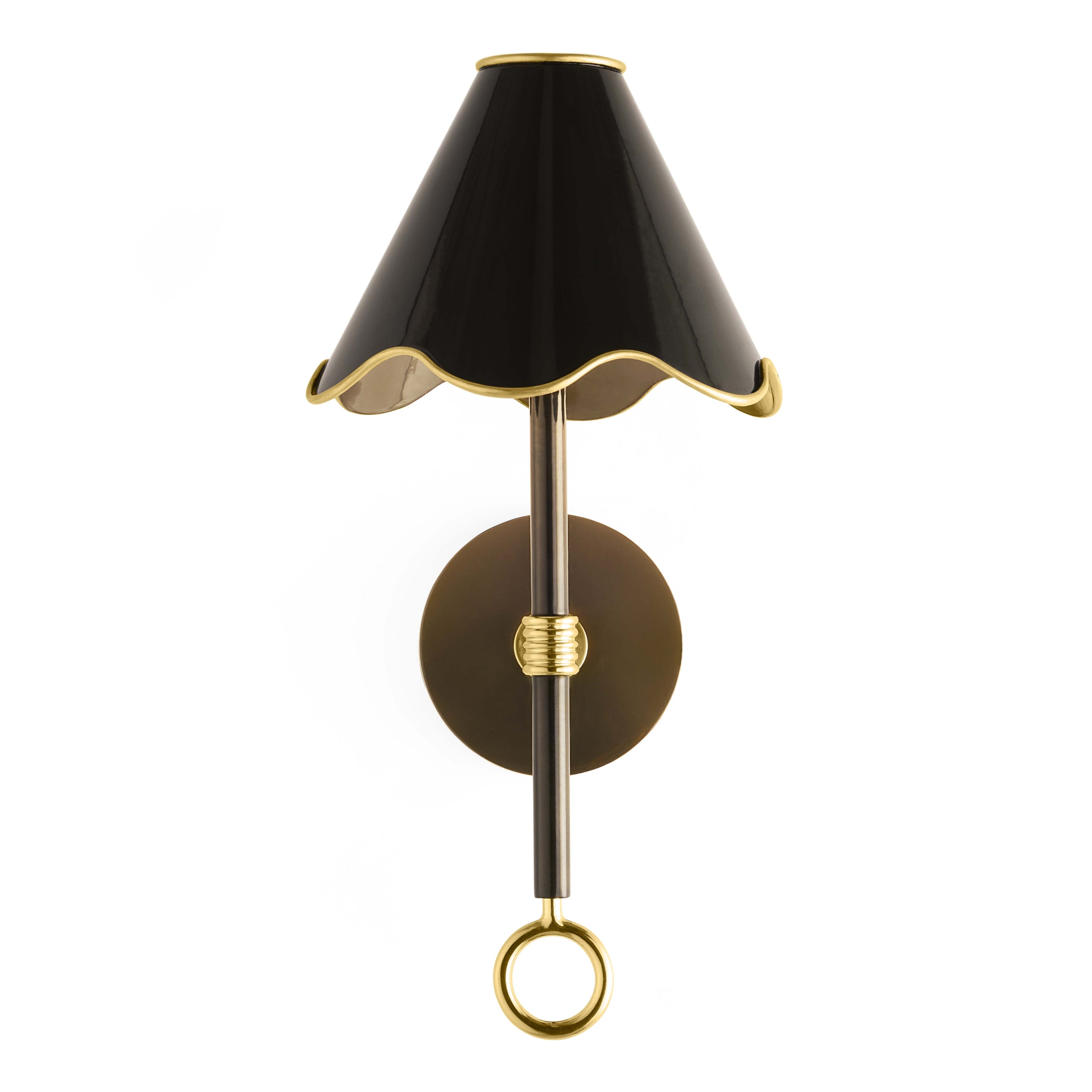 Moderne Akku-Wandleuchte mit schwarzem Schirm und goldfarbenem Ring