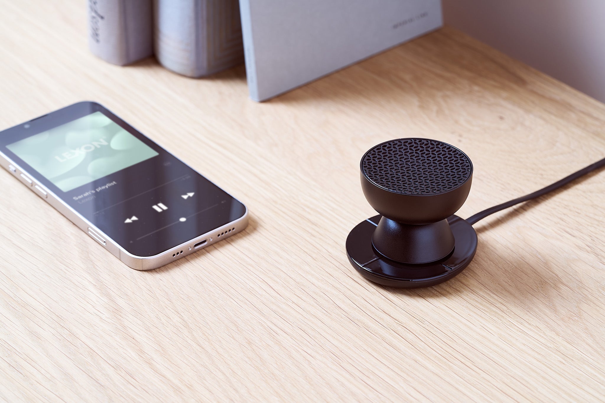 TAMO Bluetooth-Lautsprecher der Marke Lexon