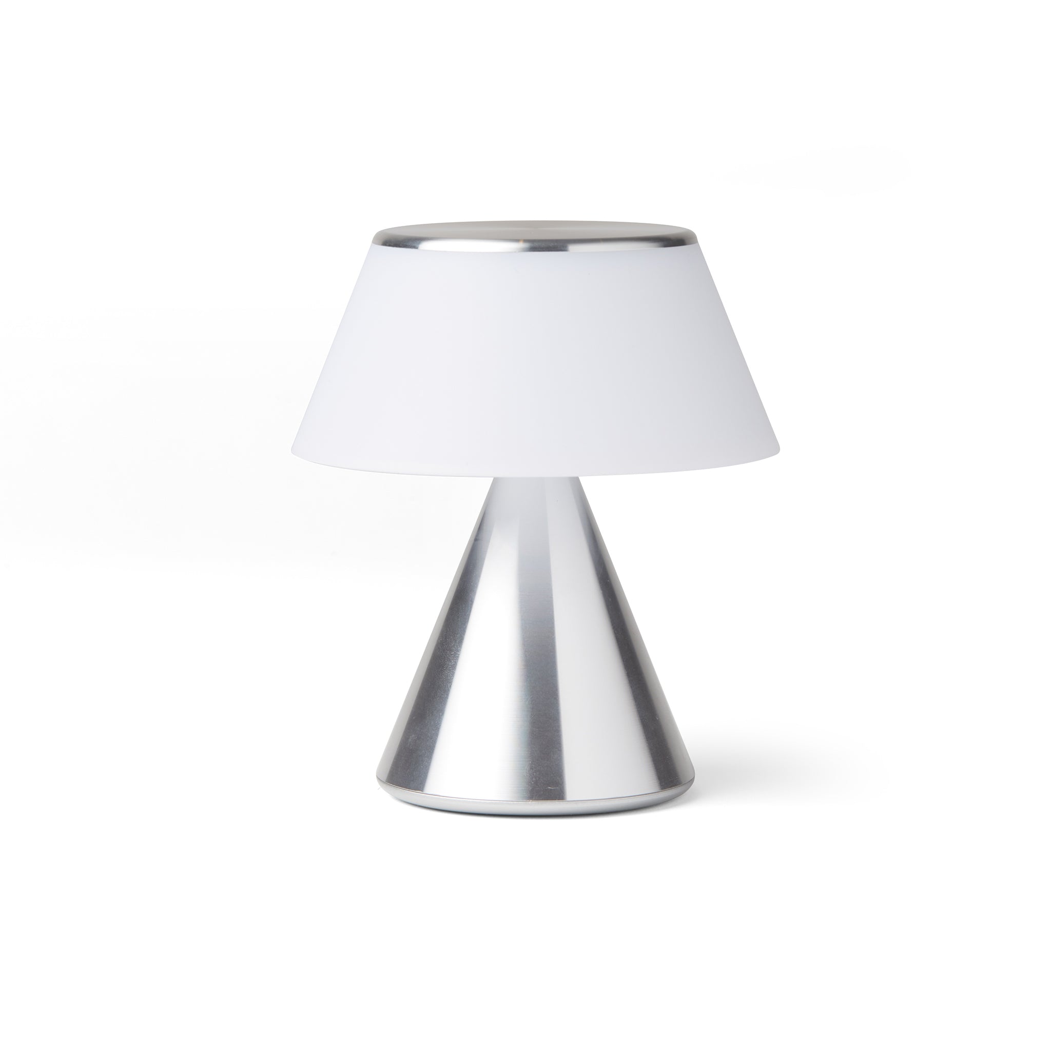 LED Tischleuchte LUMA M der marke Lexon