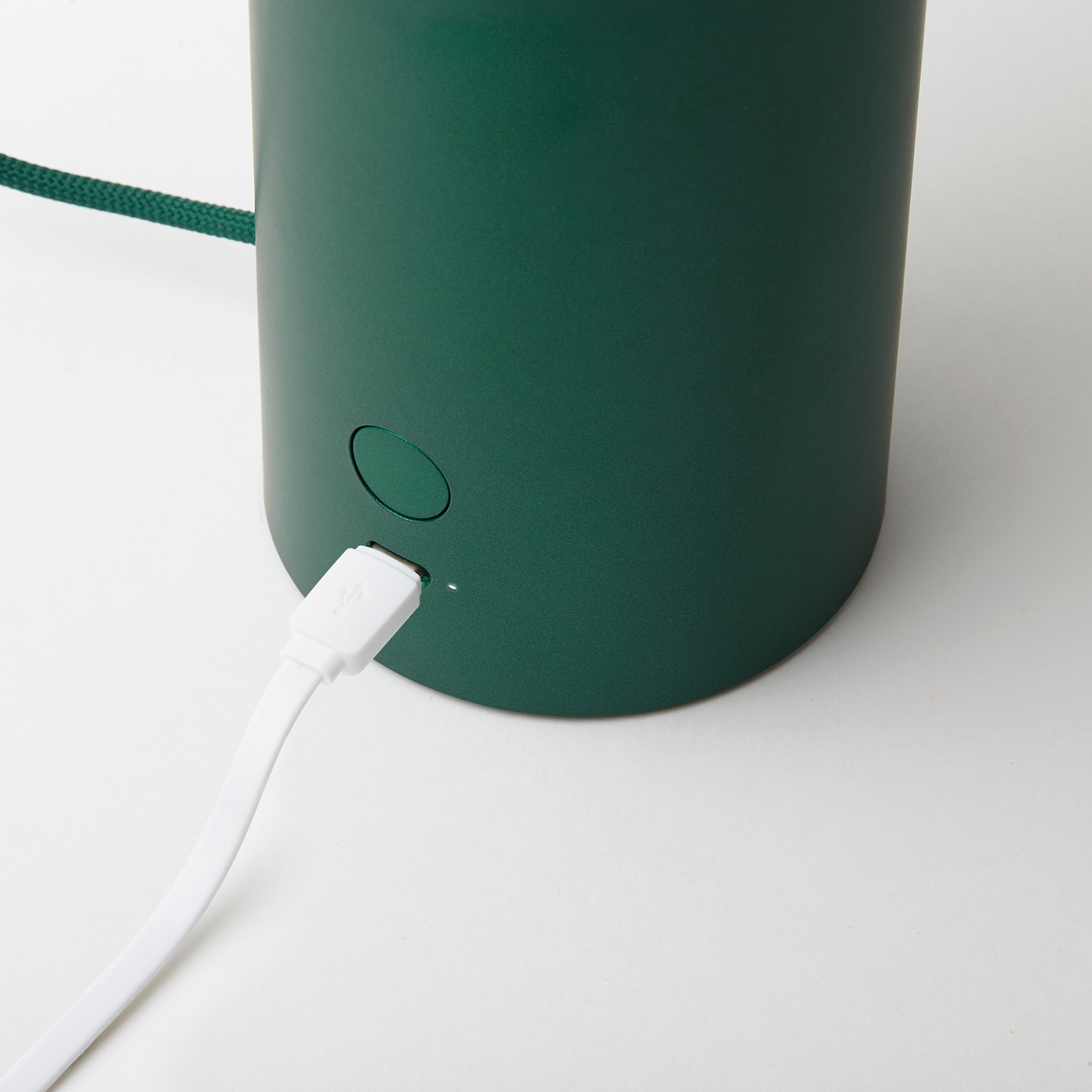 LED Tischlampe ORBE versch. Farben von Lexon