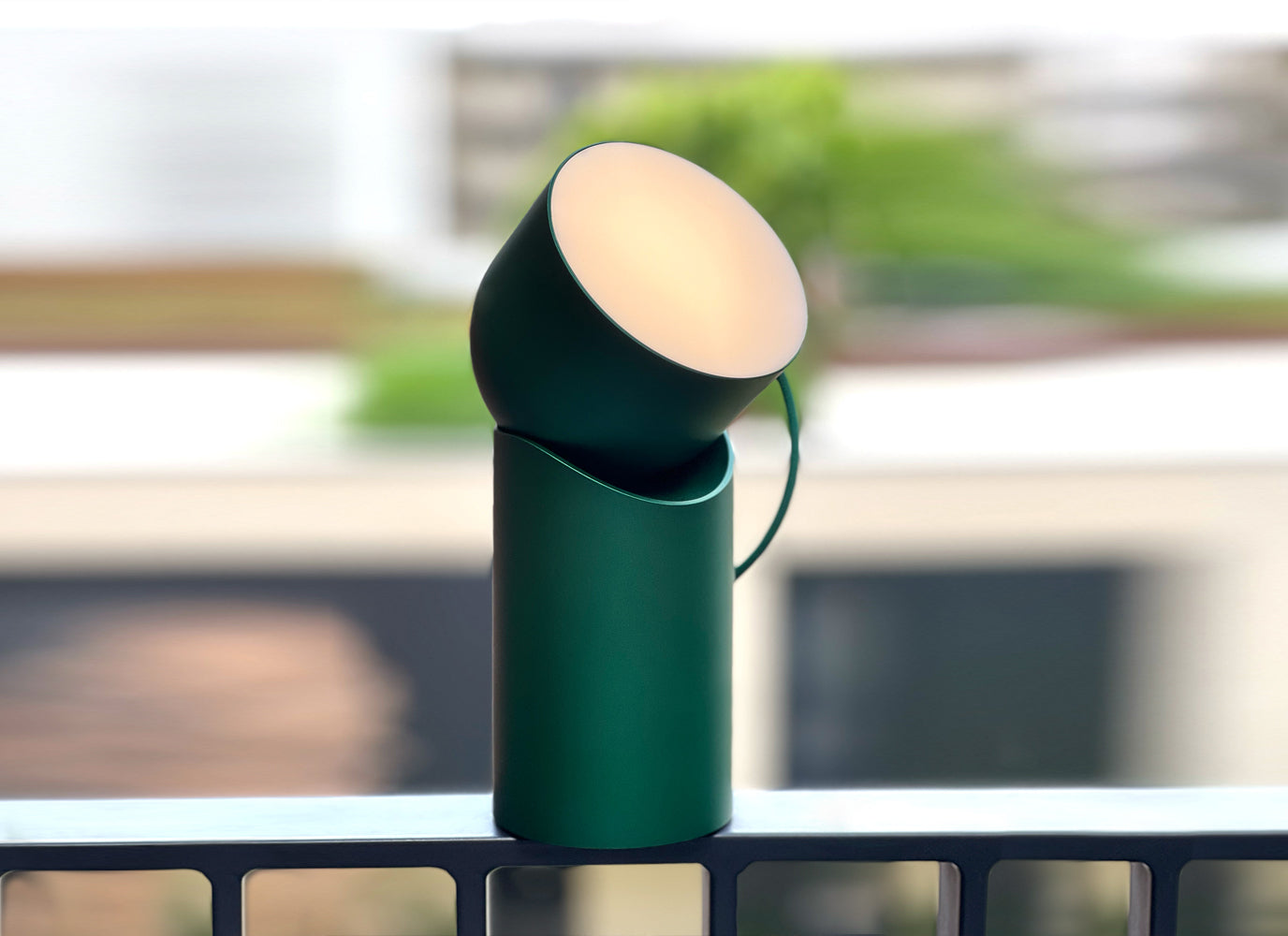 LED Tischlampe ORBE versch. Farben von Lexon