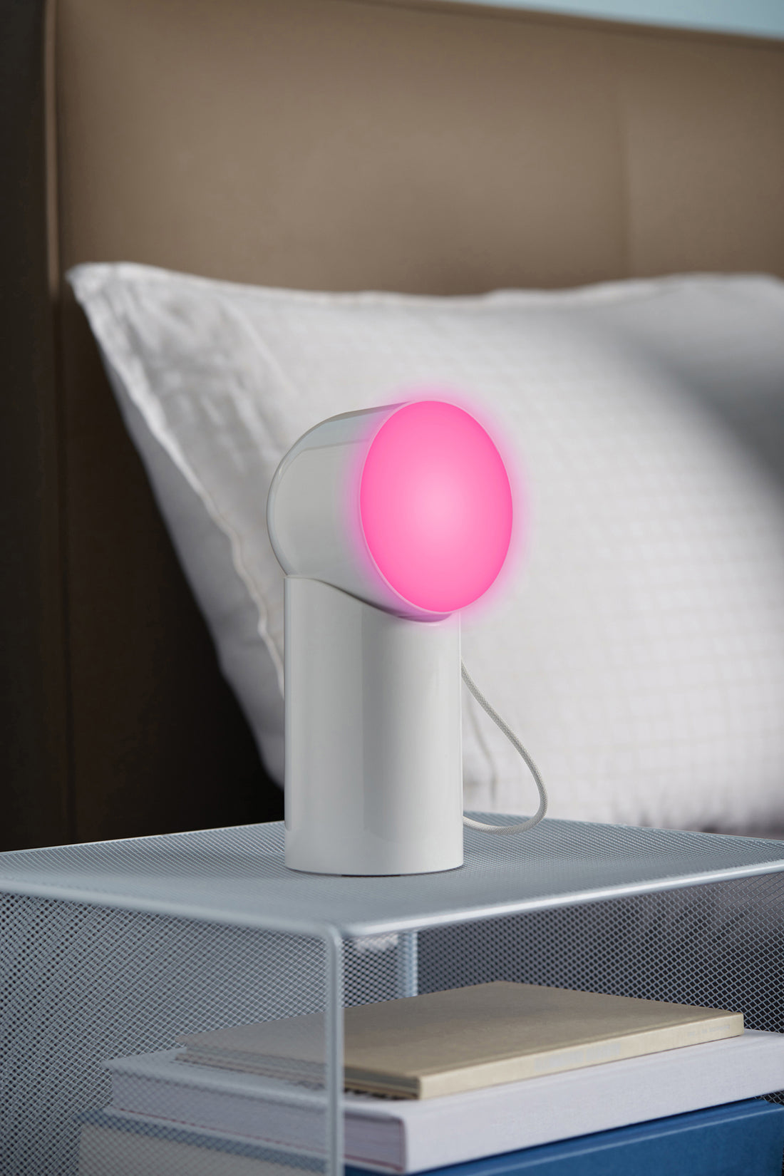 LED Tischlampe ORBE versch. Farben von Lexon