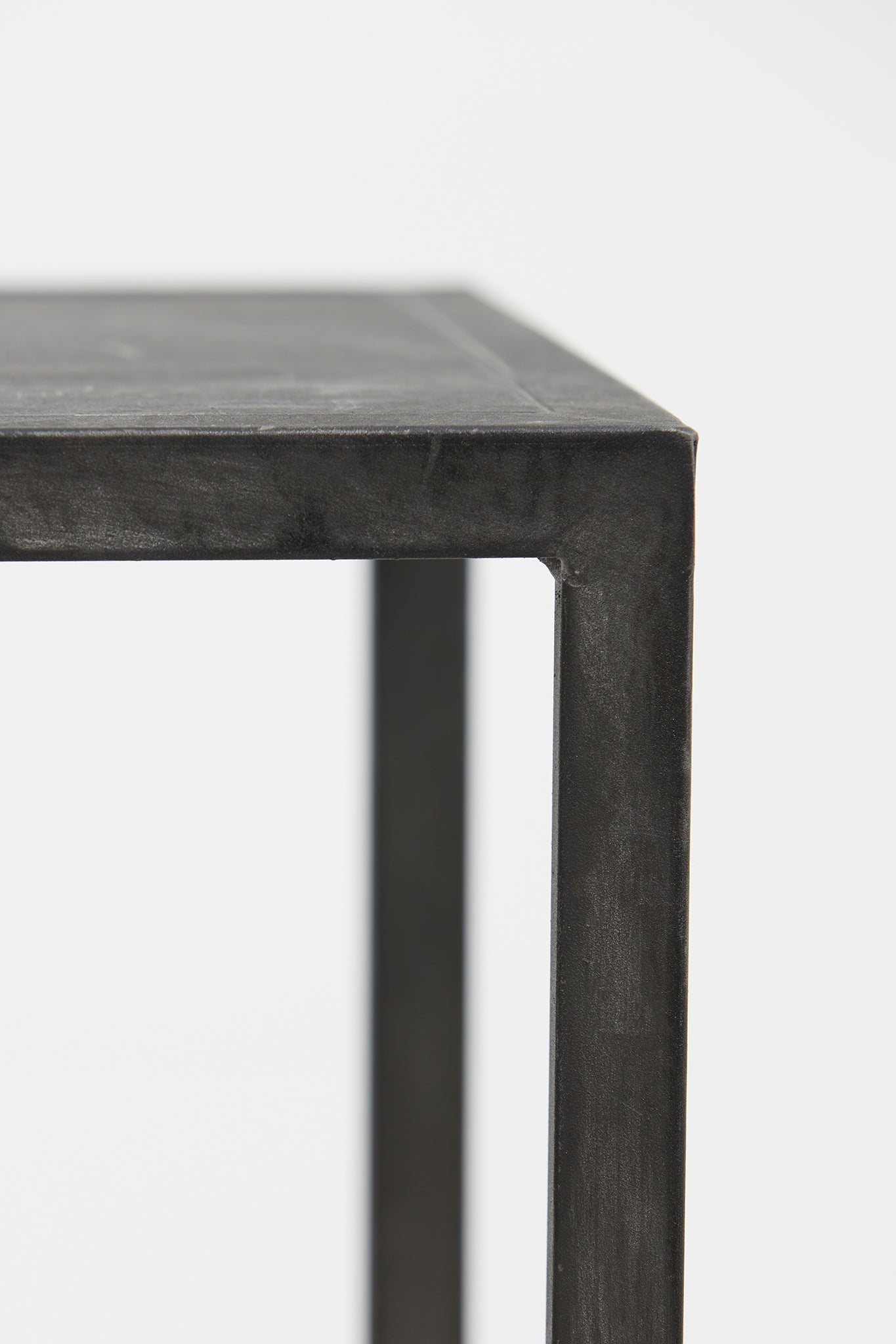 Sideboard YLAYA antik schwarz von Light & Living