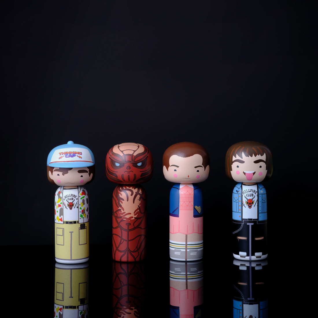 Mehrfarbige Eddie-Munson-Sammlerfigur im Stranger-Things-Design