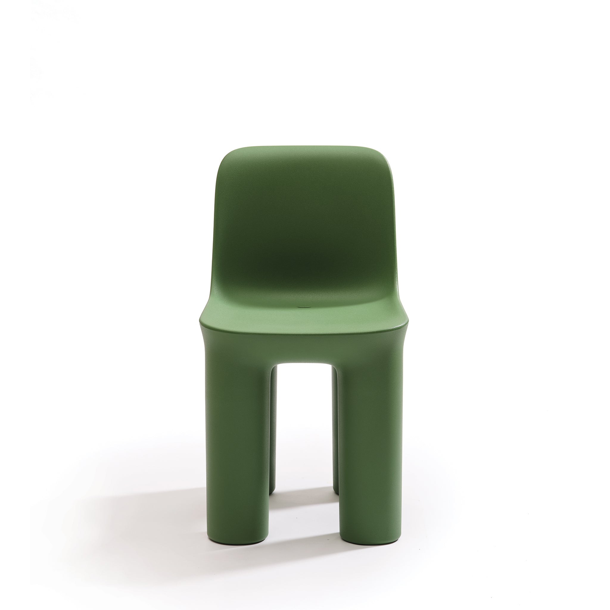 Outdoorstuhl TATA der Marke Qeeboo in balsam green