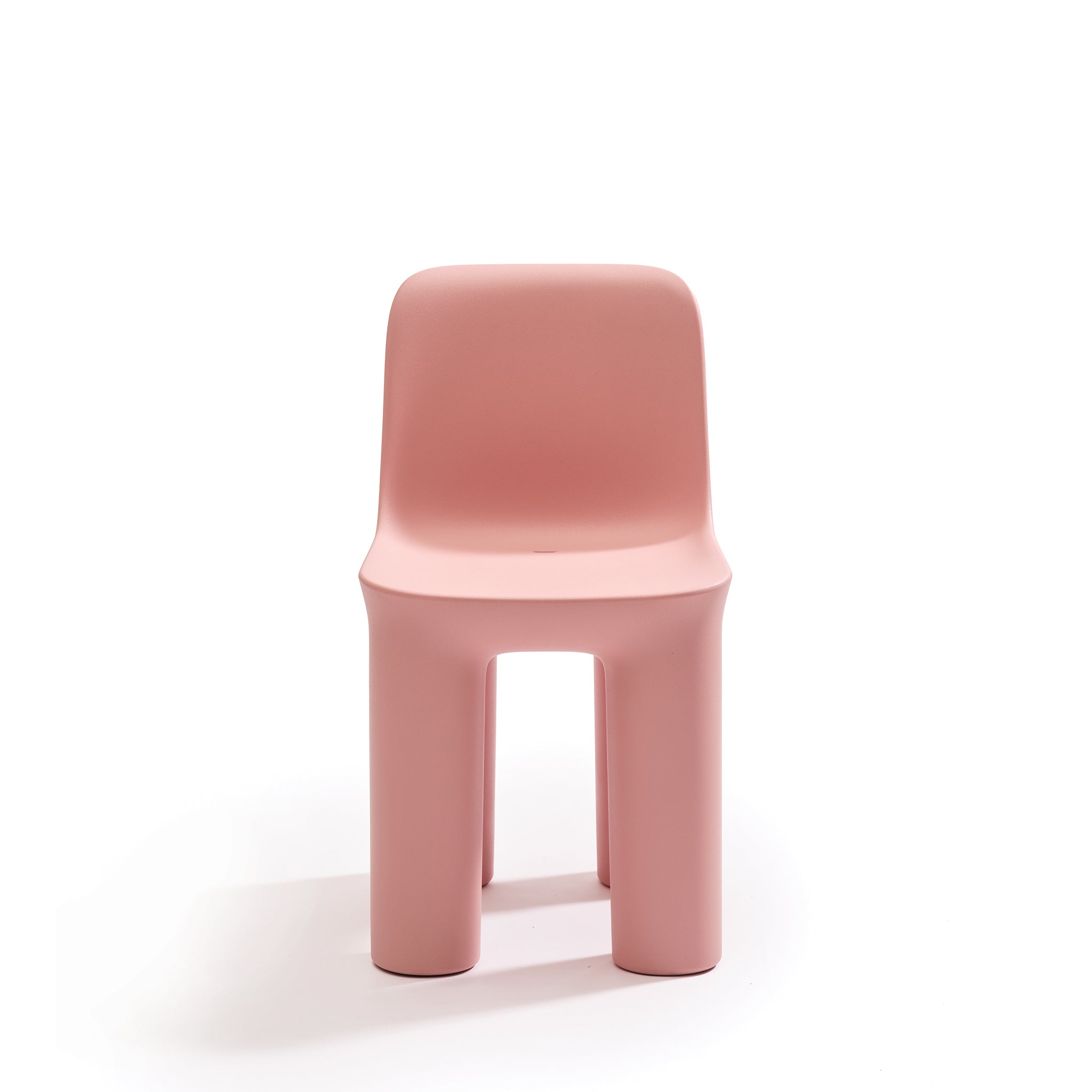 Outdoorstuhl TATA der Marke Qeeboo in pink