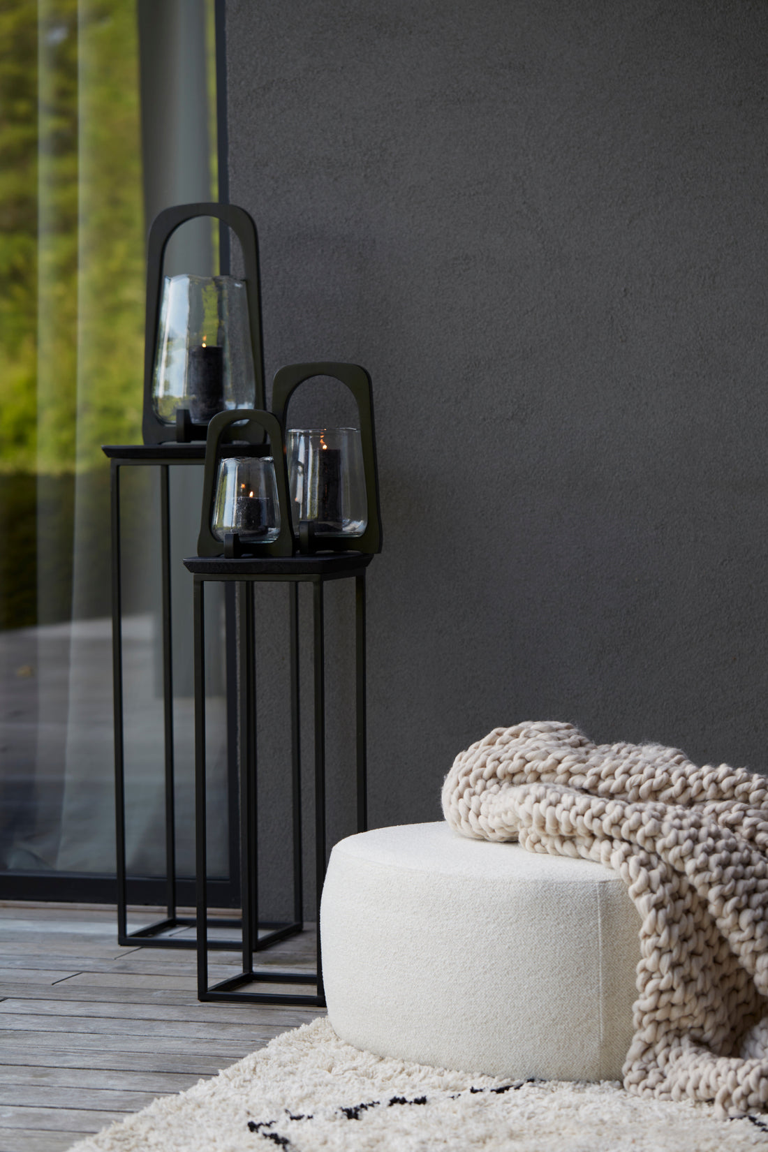 Conjunto de columnas QUENZA madera de acacia negra 30x30x80+35x35x100 cm