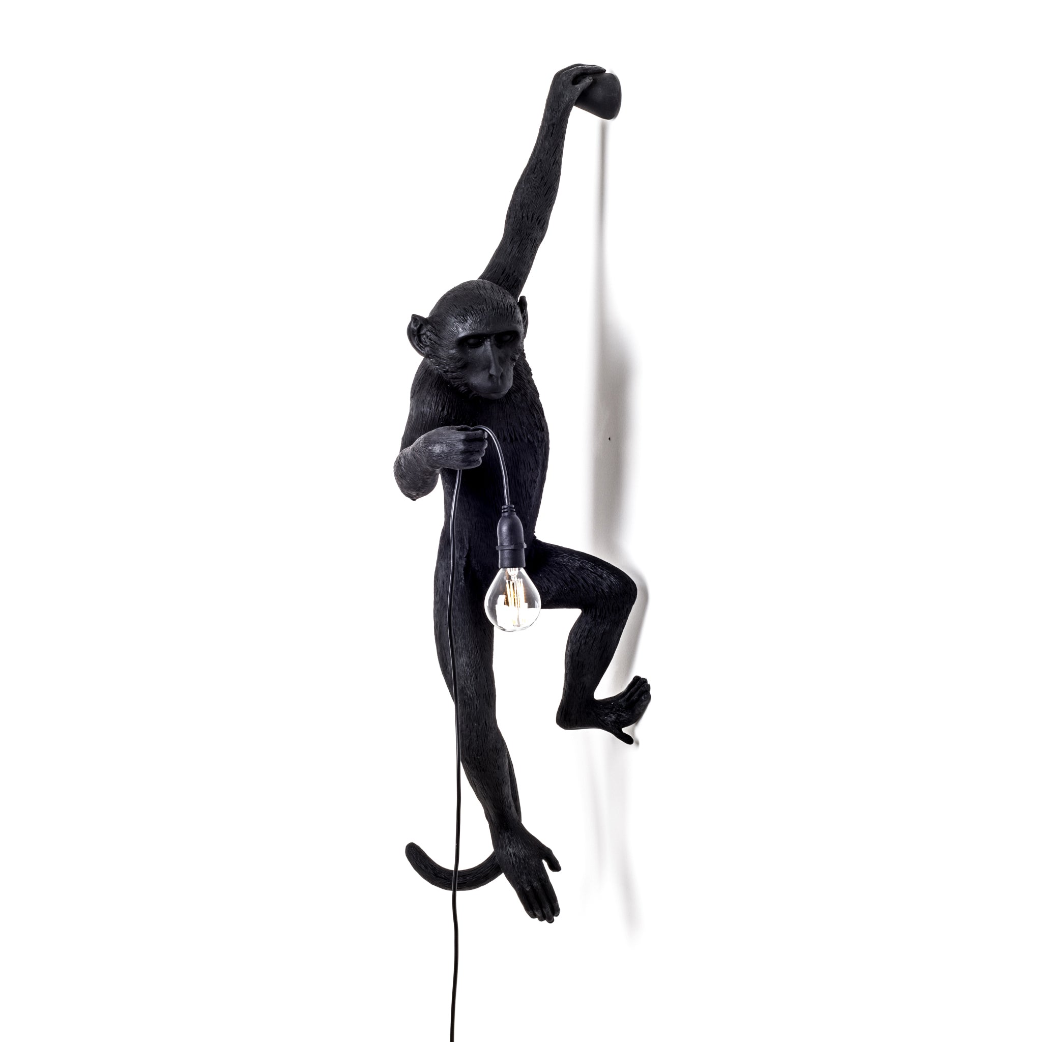 Seletti Monkey Lamp Black Hanging Version Left – schwarze Hängelampe in Affenform