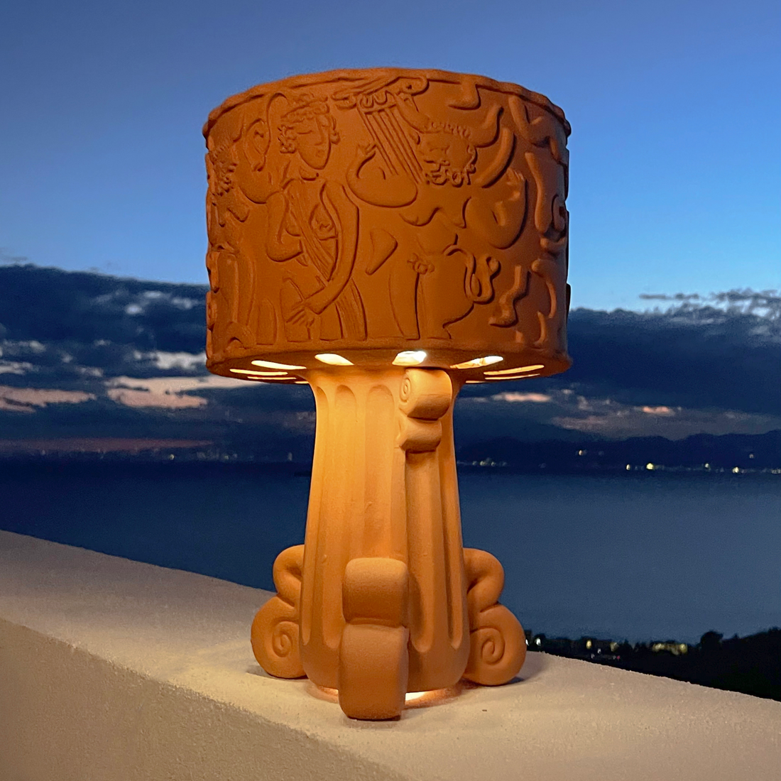 Designerlampe von Seletti – MAGNA GRAECIA DEA mit mediterranem Stil