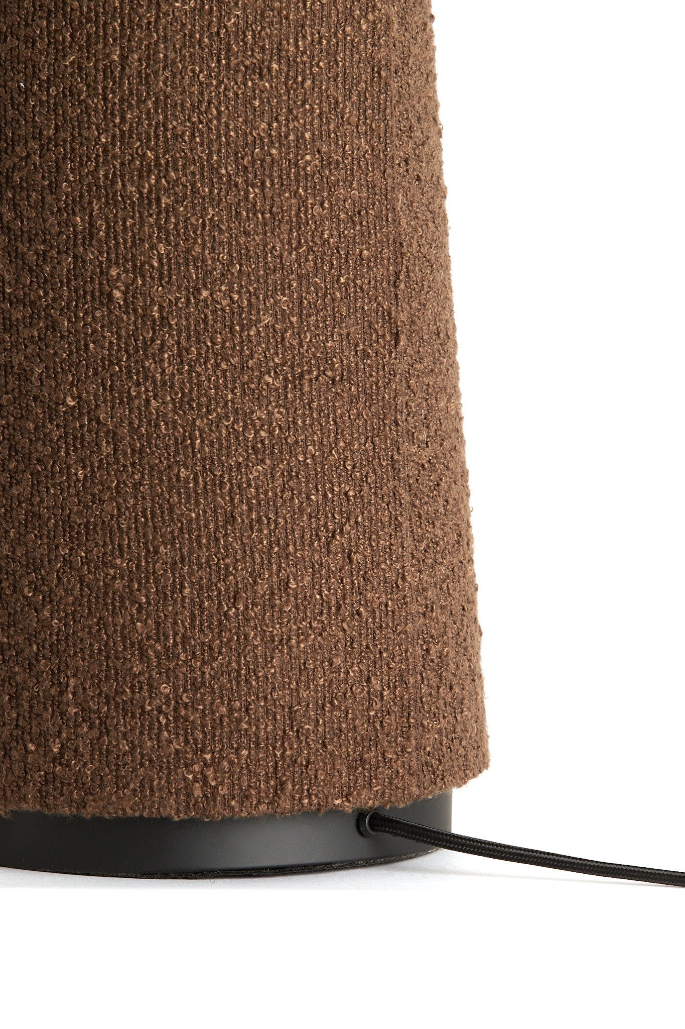 Stehleuchte DEVIA bouclé braun als stilvolles Wohnaccessoire