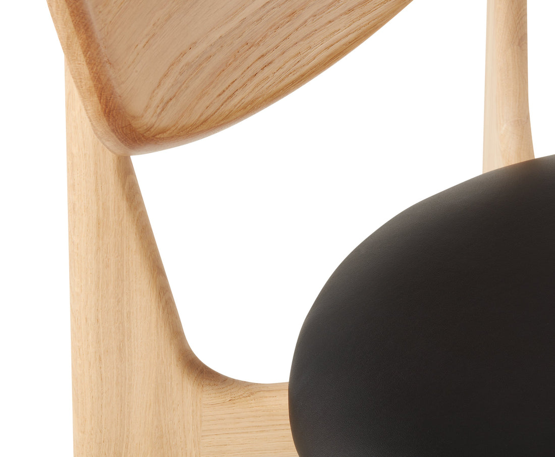 Slab Dining Chair – Natural Brushed Oak & Black Leather