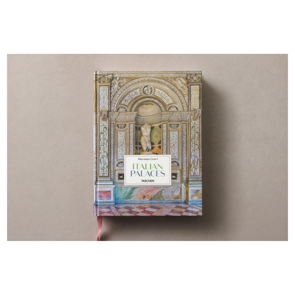 Edles Sammlerbuch mit barocken und renaissancezeitlichen Elementen auf dem Einband.