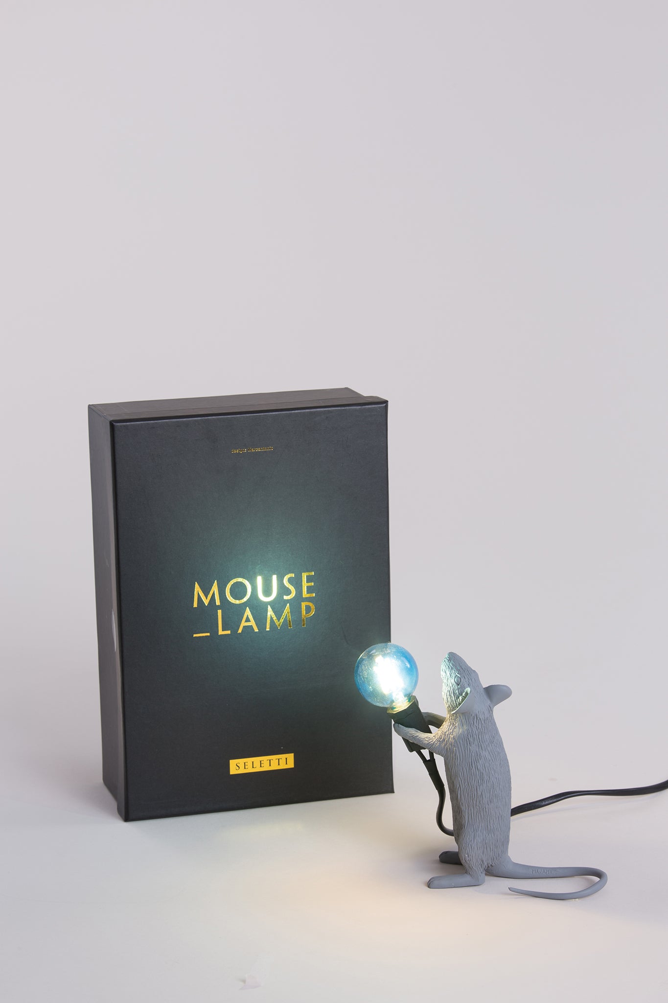 Tischlampe MOUSE STEP weiß von Seletti – ikonisches Design mit verspieltem Charakter