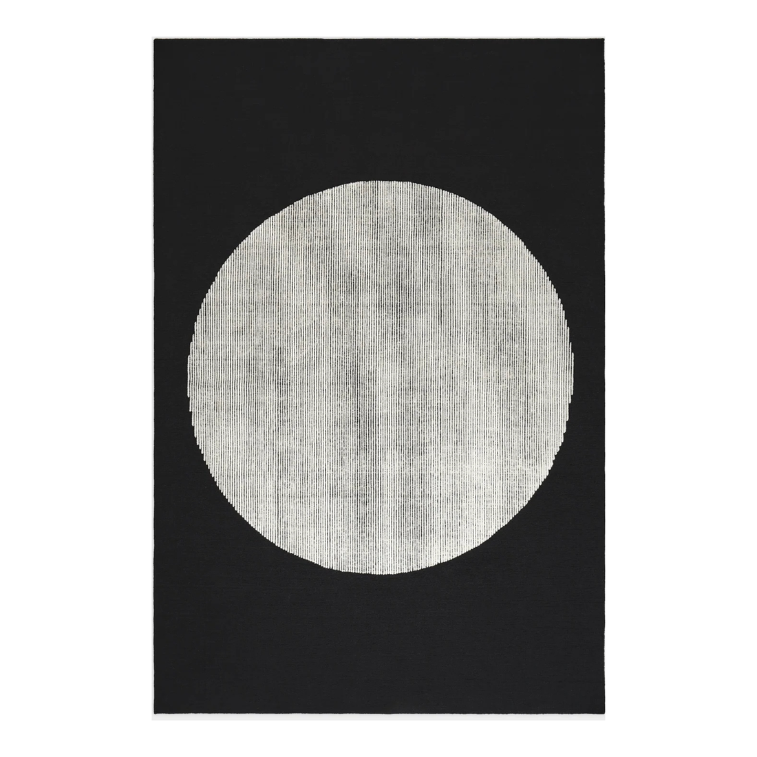 Disc Rug Overview handgefertigter Design Teppich in Schwarz Weiß Naturwolle für moderne Wohnräume