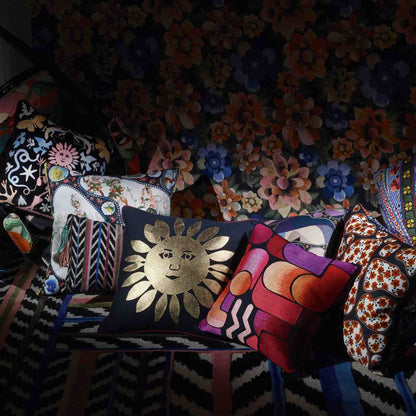 Kissen im Design von Christian Lacroix mit verschiedenen Motiven 