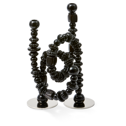 Beads-Kerzenhalter von Pols Potten auf einem Tisch arrangiert
