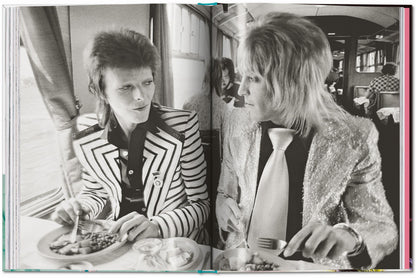 David Bowie beim Essen