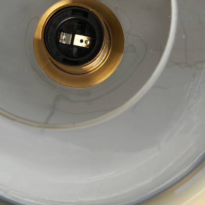 Moderne goldene Tischlampe MAYSON von Light &amp; Living
