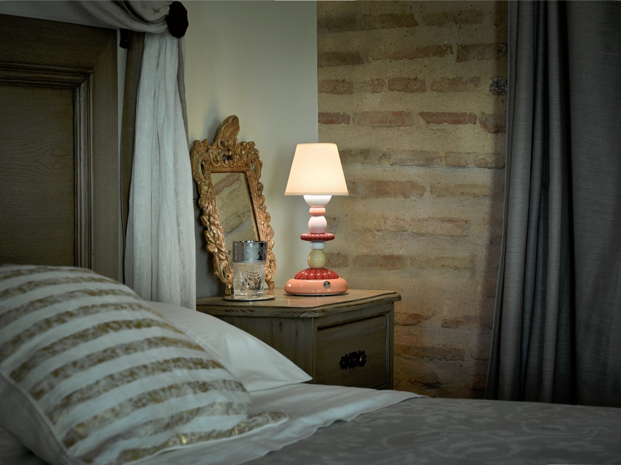 Kabellose Firefly Lotus Lampe, florales Design, Koralle