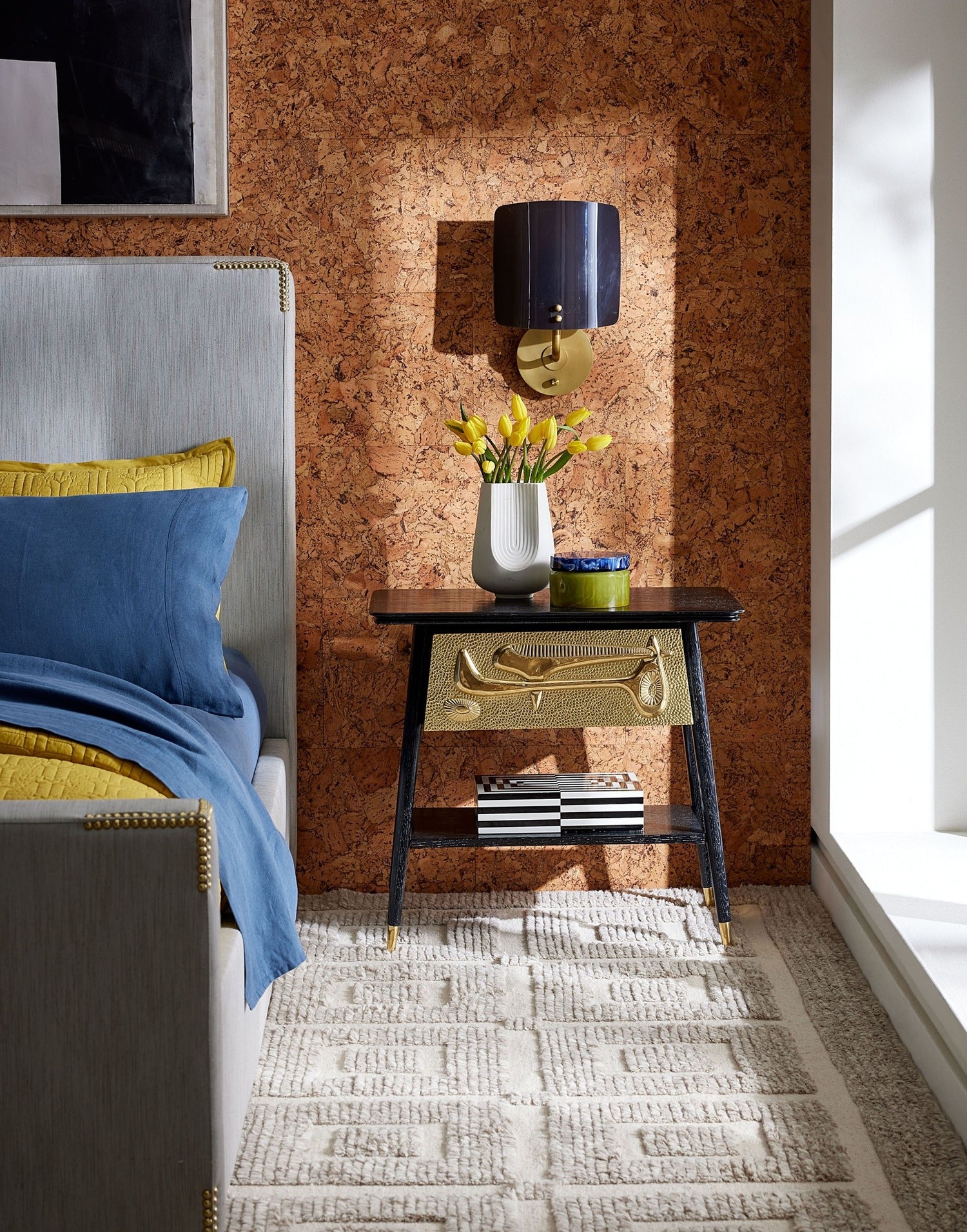 Handgegossene Aufbewahrungsbox in kräftigen Farben von Jonathan Adler