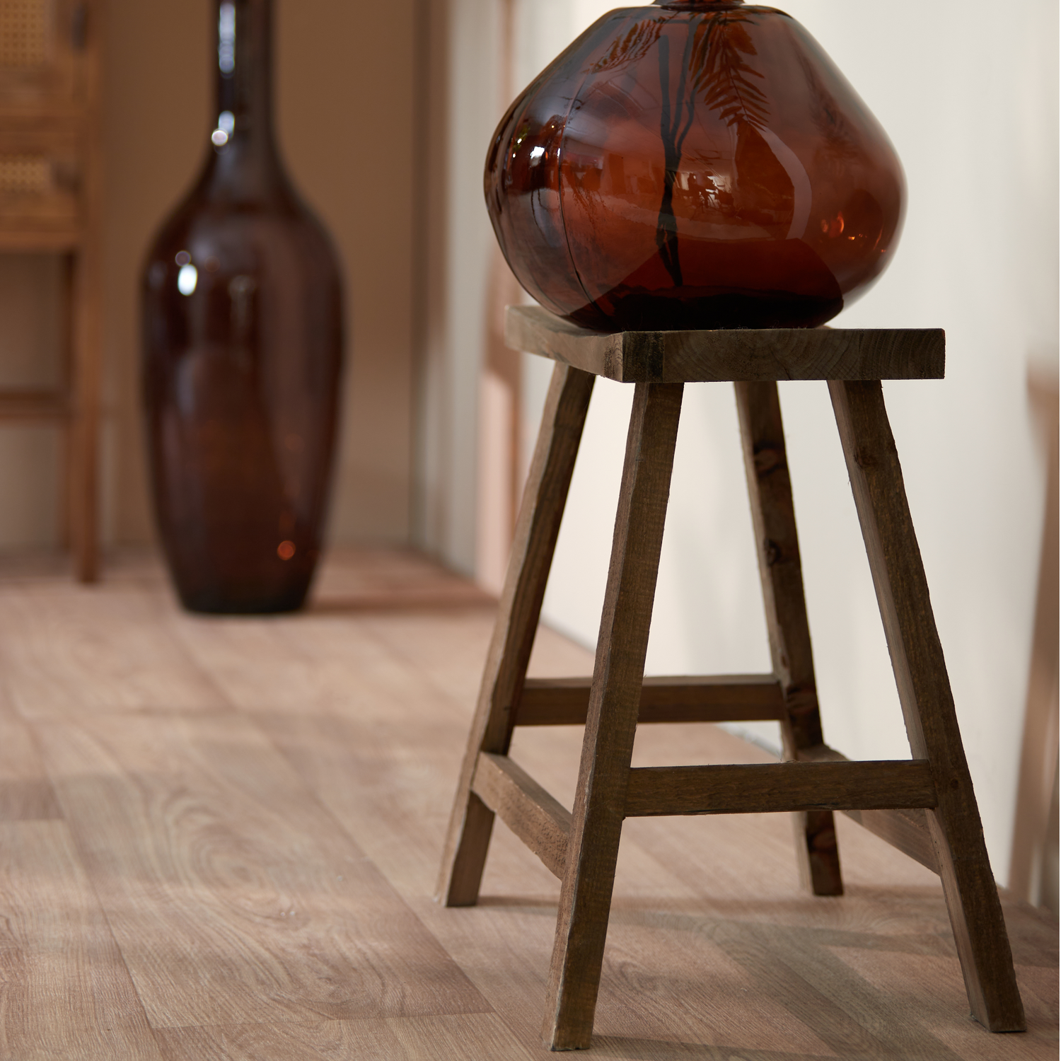 Rustikaler Holzhocker von Light &amp; Living in Braun