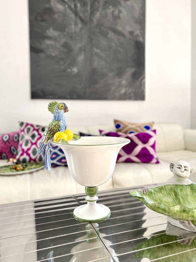 Obstschale PARROT und IKAT Kissen