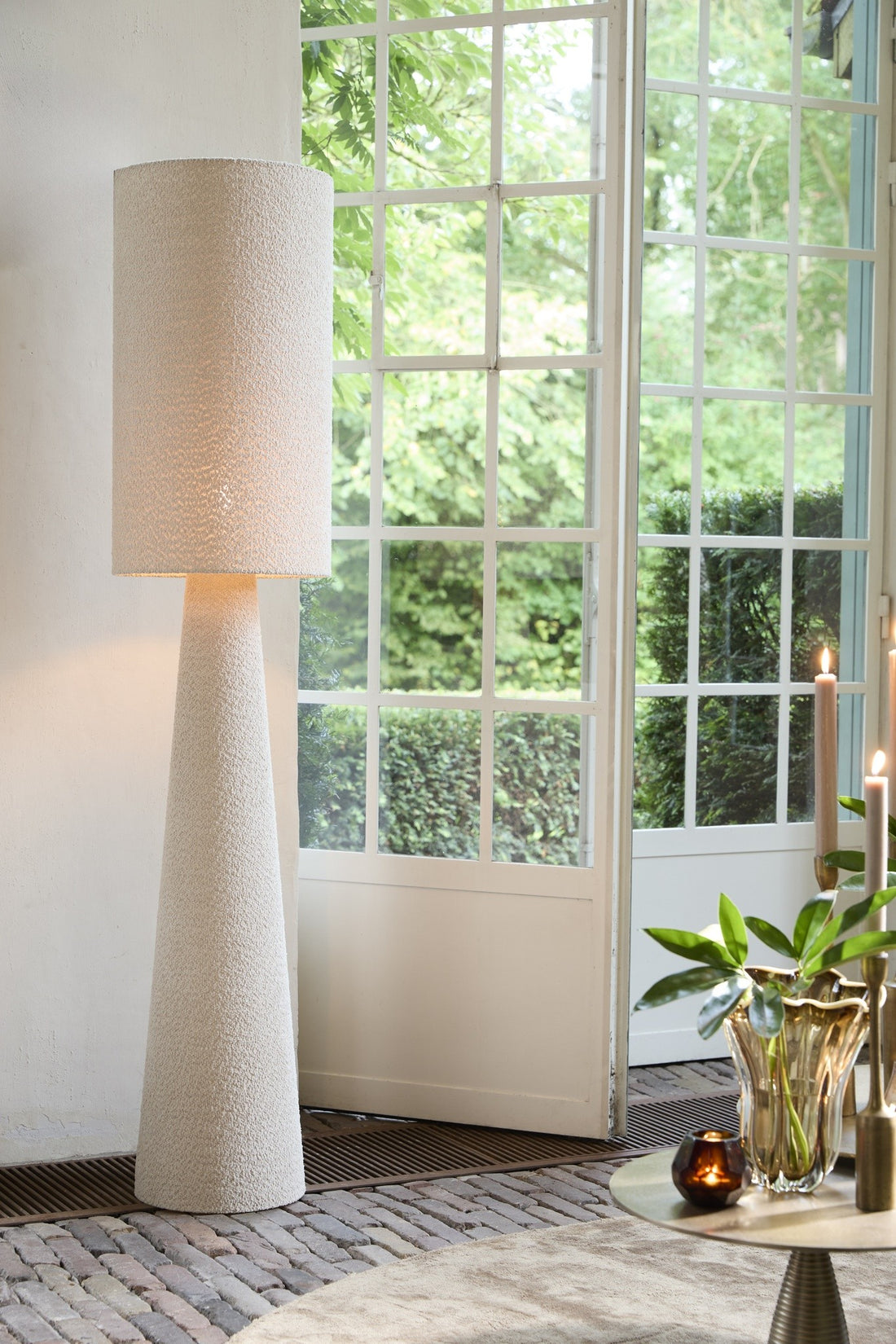 Elegante Stehleuchte Ø38x180 cm MICKY sand als Designhighlight