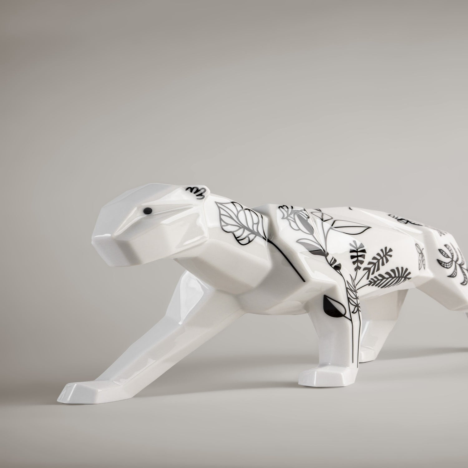 Dekorative Panther Skulptur aus Porzellan, Origami Kollektion