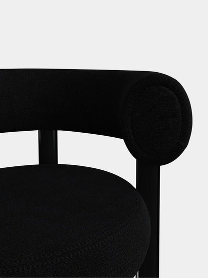 Schwarze Möbel für Designerwohnung