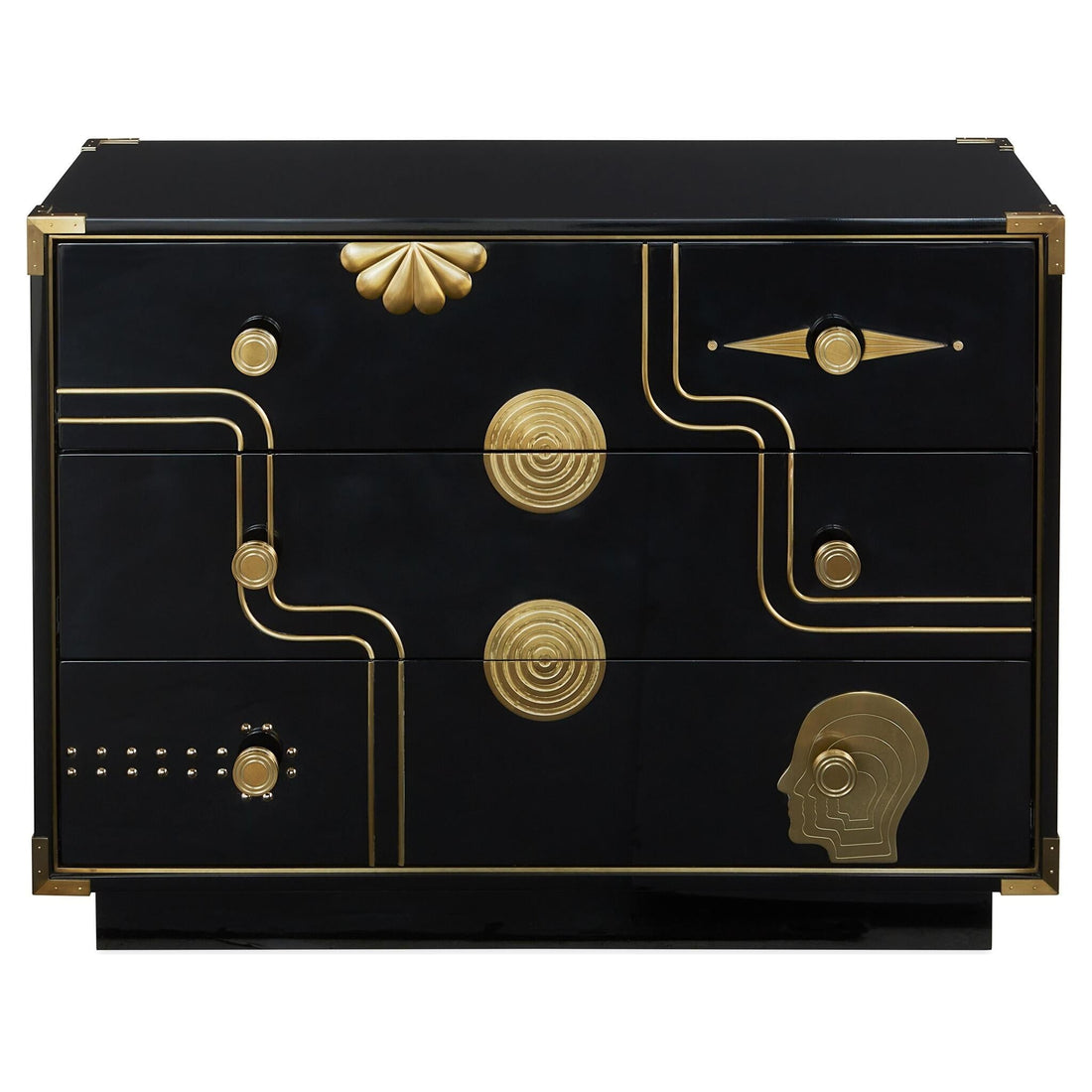 Detailaufnahme der Messingverzierungen auf der Gala Chest