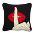 Wollkissen mit Lippenmotiv und Handgeste von Jonathan Adler
