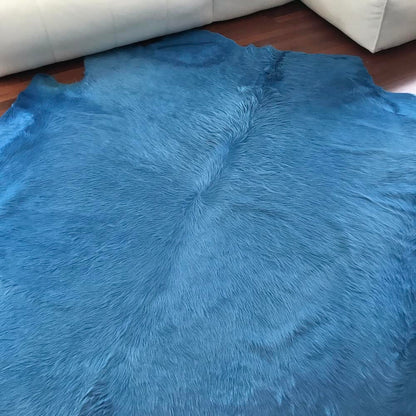 Kuhfell Teppich himmlisches Blau
