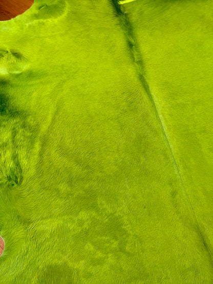 Kuhfell Teppich Apfelgrün
