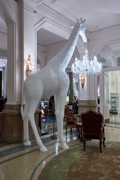 Giraffe in Love XL Indoor, H 4 metros - blanco o negro