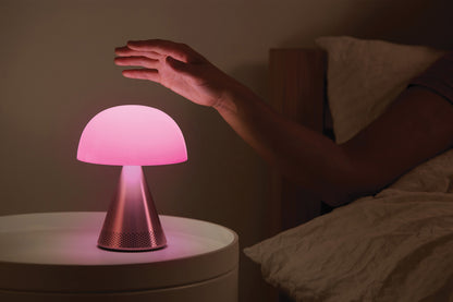 Audio-Tischlampe MINA L der Marke Lexon