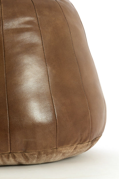 Sitzpouf aus Leder in natürlichem Braunton von Light &amp; Living
