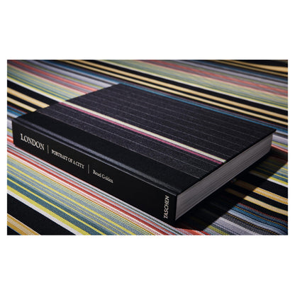 Hardcover-Buch London Portrait of a City gestaltet von Designer Paul Smith

