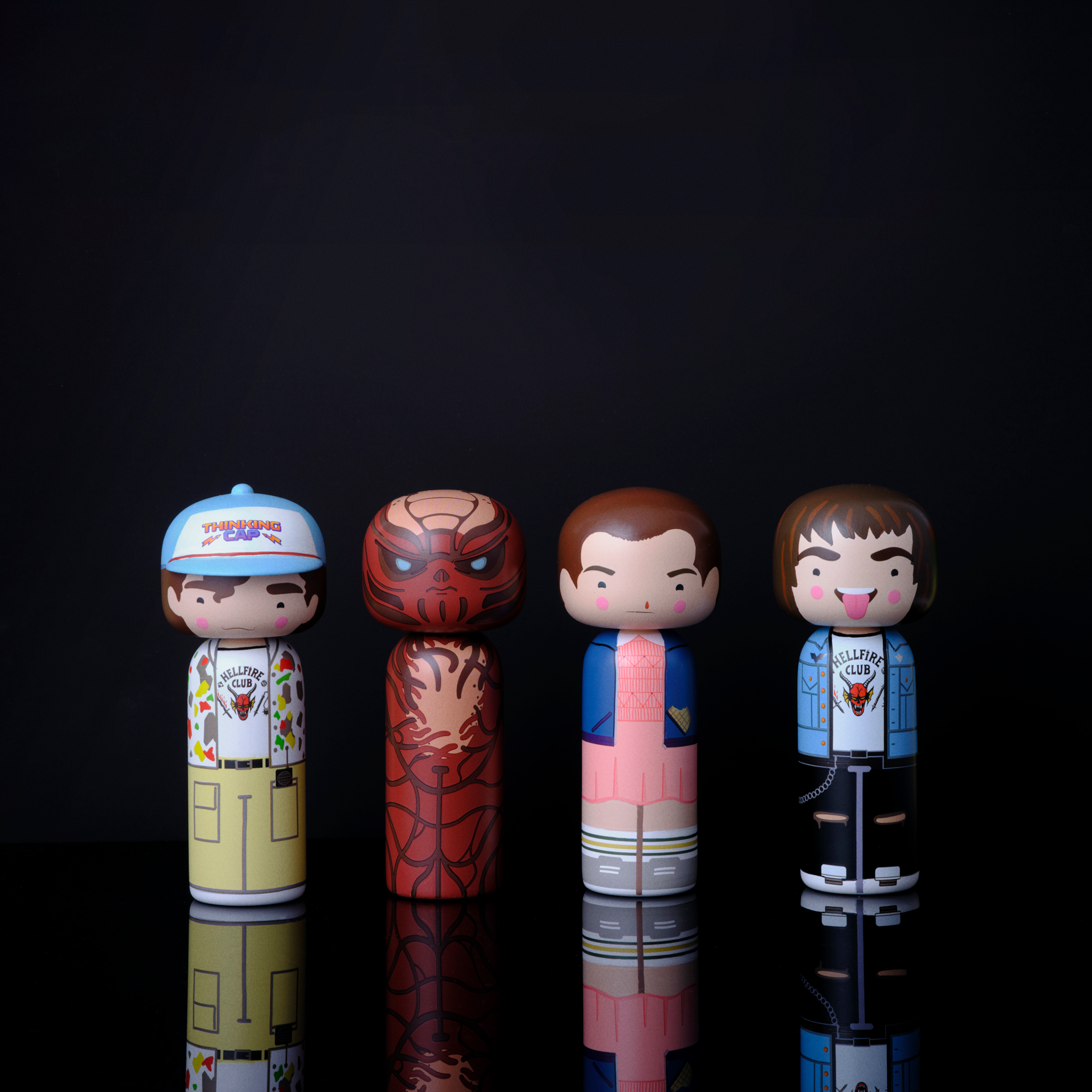 Mehrfarbige Eddie-Munson-Sammlerfigur im Stranger-Things-Design