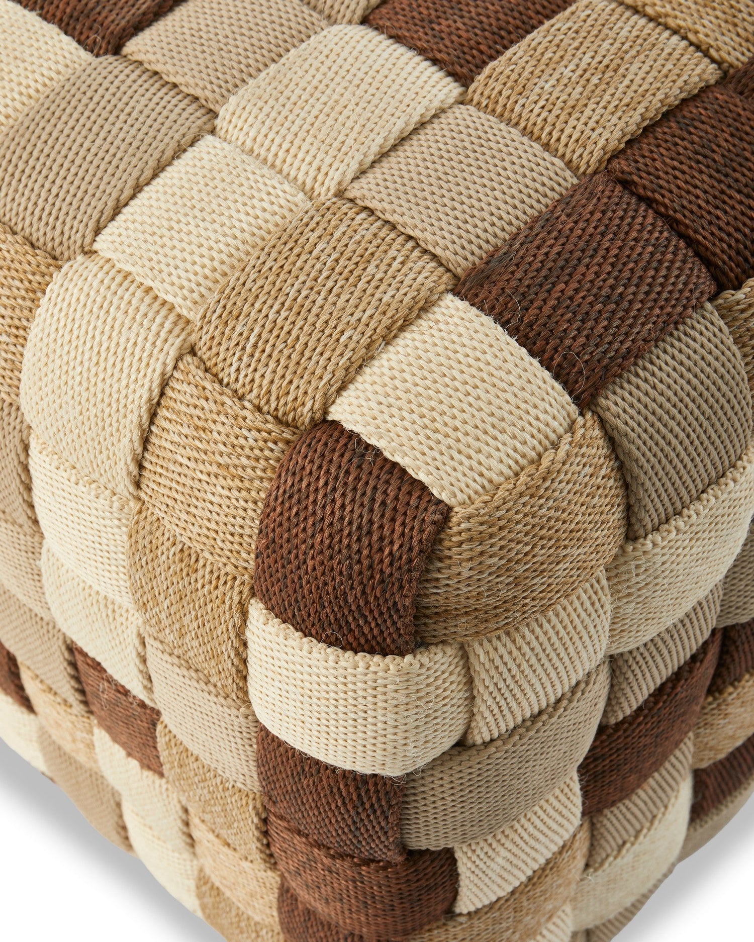 Design Outdoor Pouf mit handwerklicher Flechtoptik