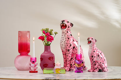 Elegante Wildcat Leopard Dekofigur aus rosa-farbenen Material