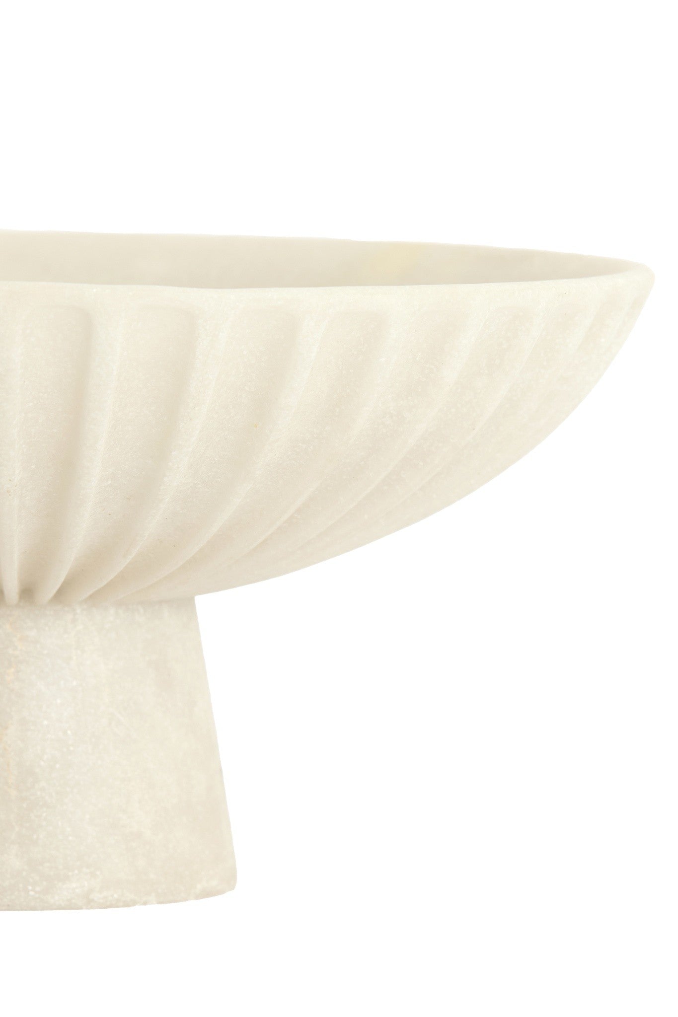Designschale auf Sockel mit feiner Rillenstruktur in Creme
