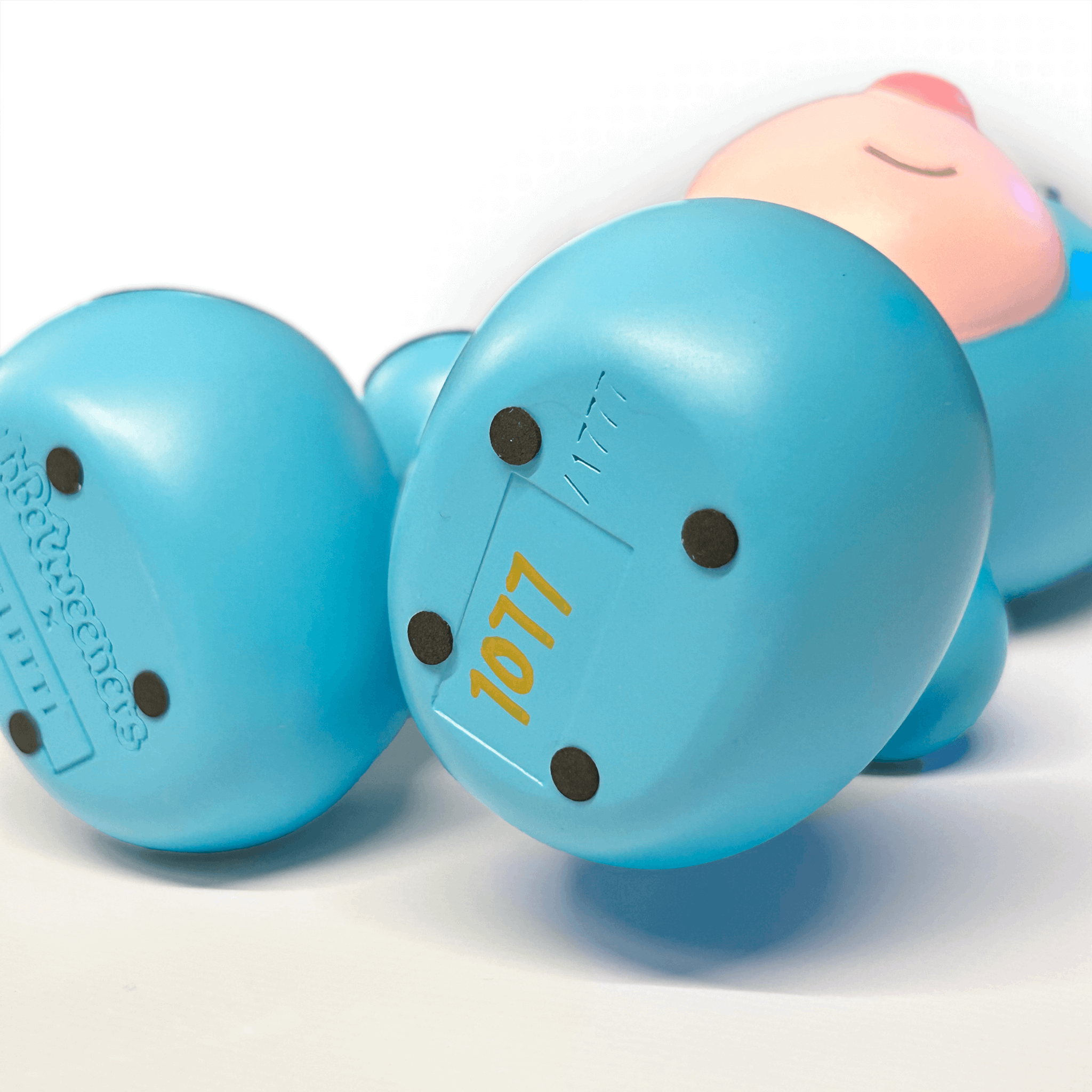 Kunstfigur BLUE BEAR in kräftigem Blau von Seletti